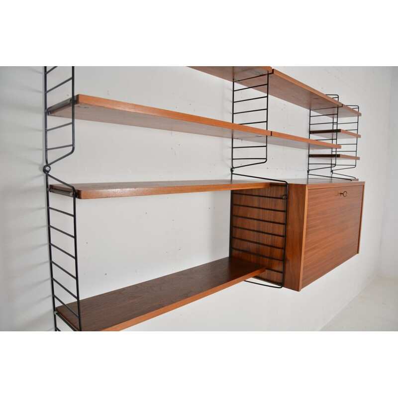 Nisse Strinning shelves 60's