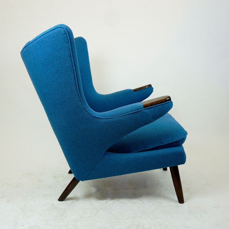 Scandinavian Modern Mod. AP19 "Papa Bear" Chair by Hans Wegner