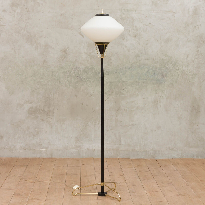 Lampadaire vintage en verre opalin blanc de Stilnovo, 1960