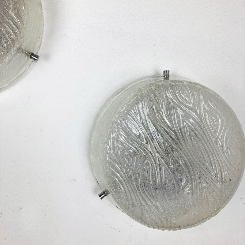 Paar vintage wandlampen in mat glas, Duitsland 1970