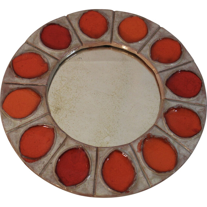 Miroir circulaire en céramique grise et touches rouges orangées - 1960