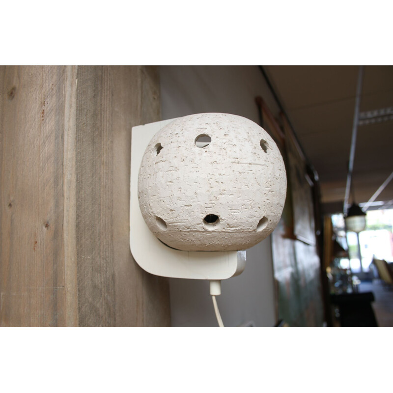 White ceramic round ball wall lamp
