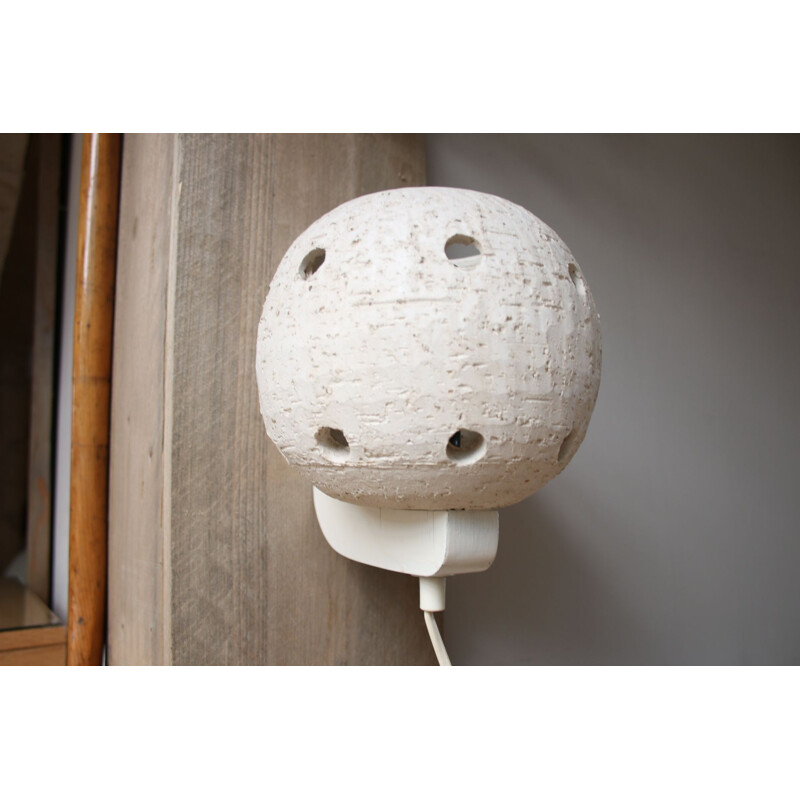 White ceramic round ball wall lamp