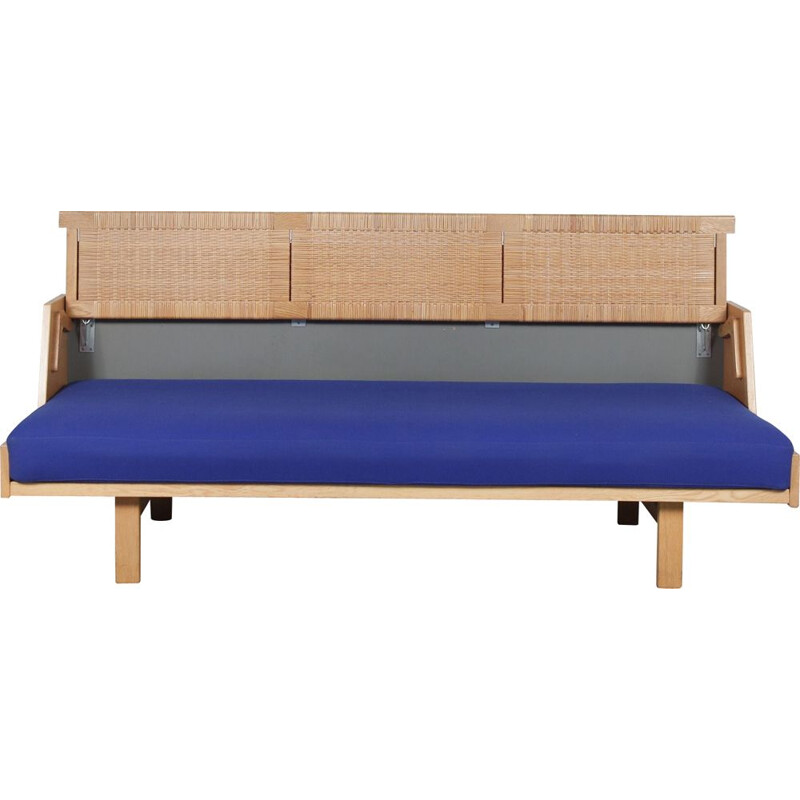 OSofa  sleeping bench designed by Hans J. Wegner, manufactured by Getama in Denmark 1960s