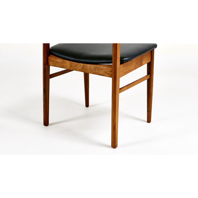 Suite de 6 chaises vintage en palissandre, Henning Kjaernulf pour Vejle Stolefabrik. Danemark, C 1960
