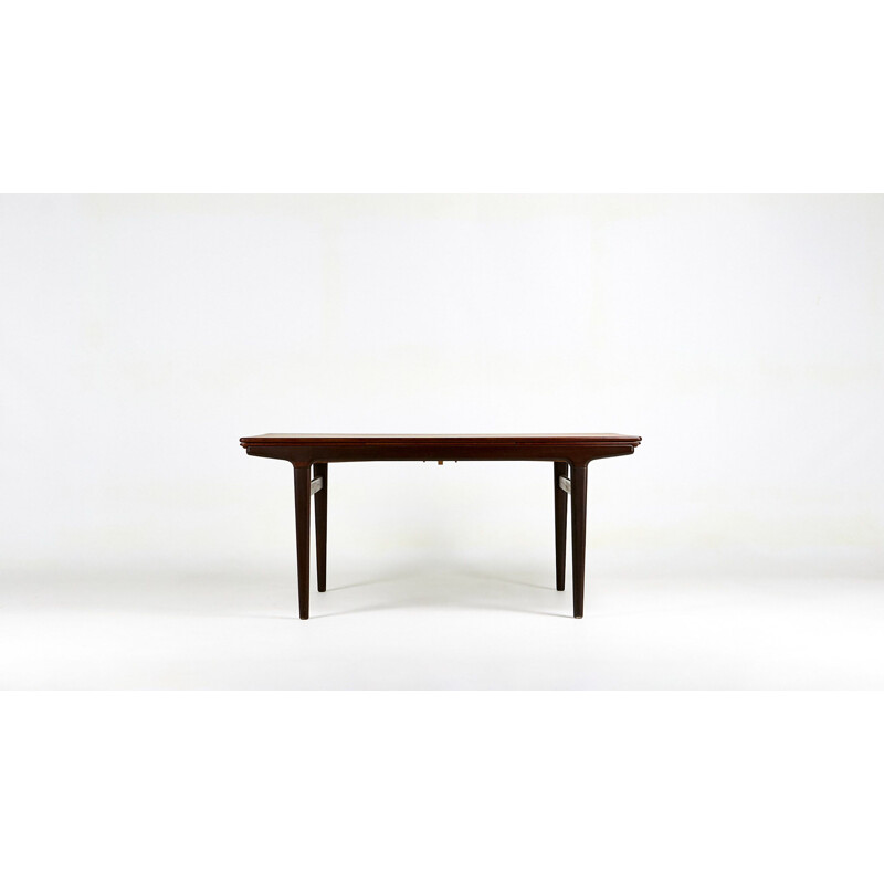 Vintage teak dining room table, Johannes Andersen for Uldum Mobelfabrik. C.1960