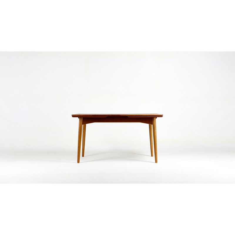 Vintage dining table model Nr.50, Gunni Omann for Omann Jun's Mobelfabrik. Denmark C.1960