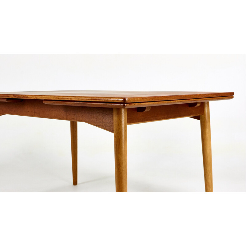 Table de salle à manger vintage modèle Nr.50, Gunni Omann pour Omann Jun's Mobelfabrik. Danemark C.1960