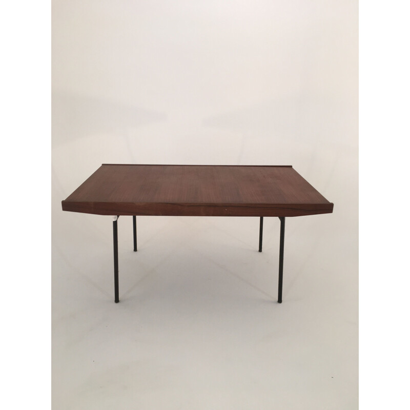 Table vintage Alain Richard Plateau en bois piètement en métal noir