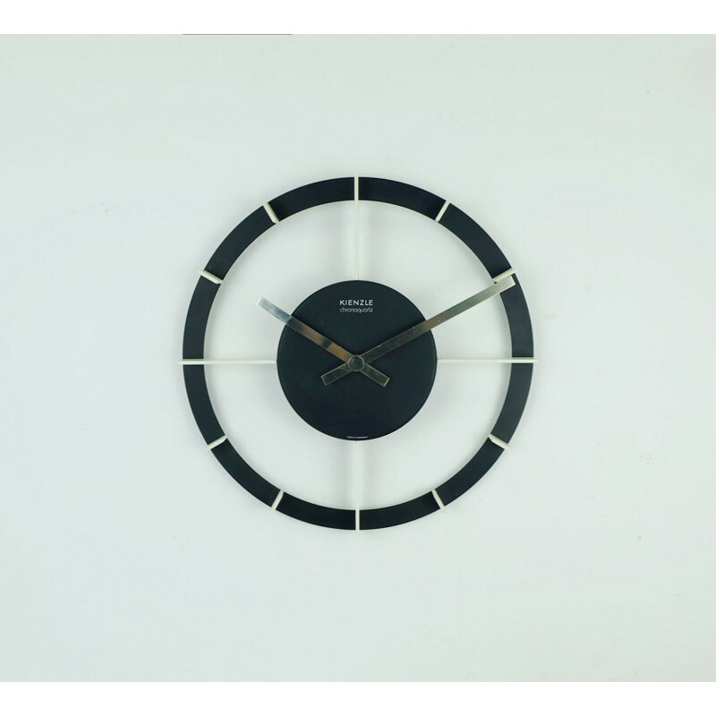 Horloge murale vintage métal noir et blanc kienzle chronoquartz 1970