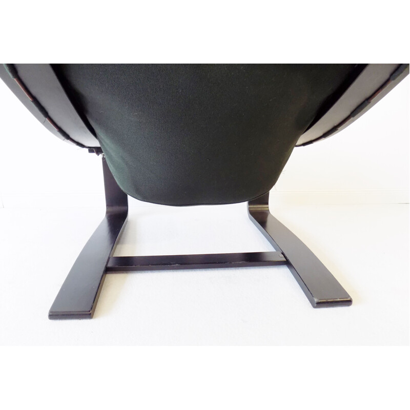 Nelo Kroken black leather lounge chair by Ake Fribytter