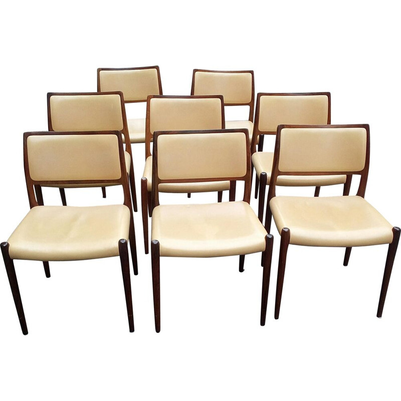 Ensemble de 8 chaises modèle 80 en palissandre de Niels Otto Moller