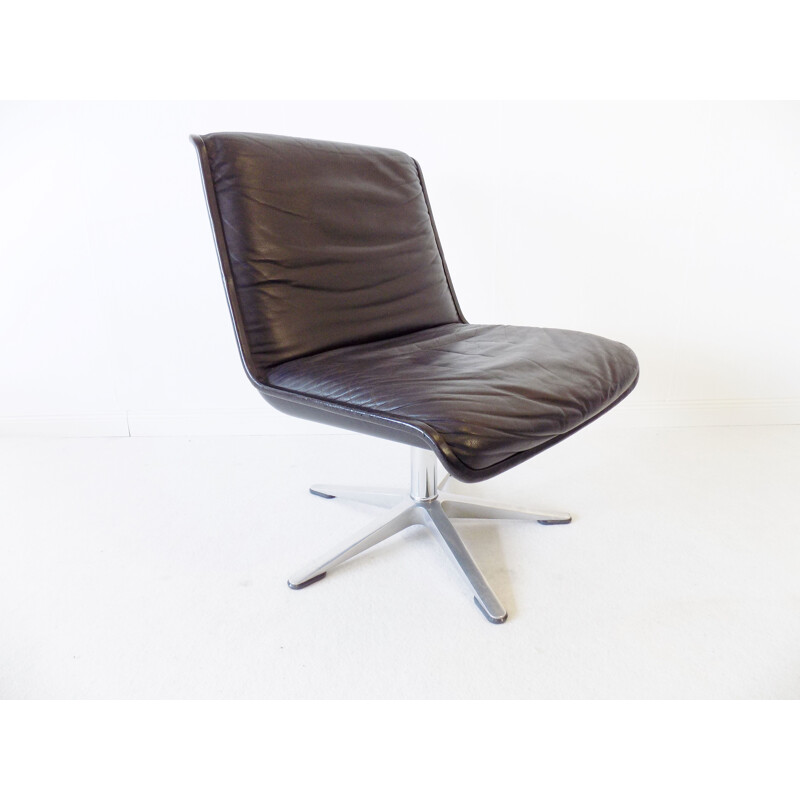 Wilkhahn Delta black leather loungechair by Delta Design