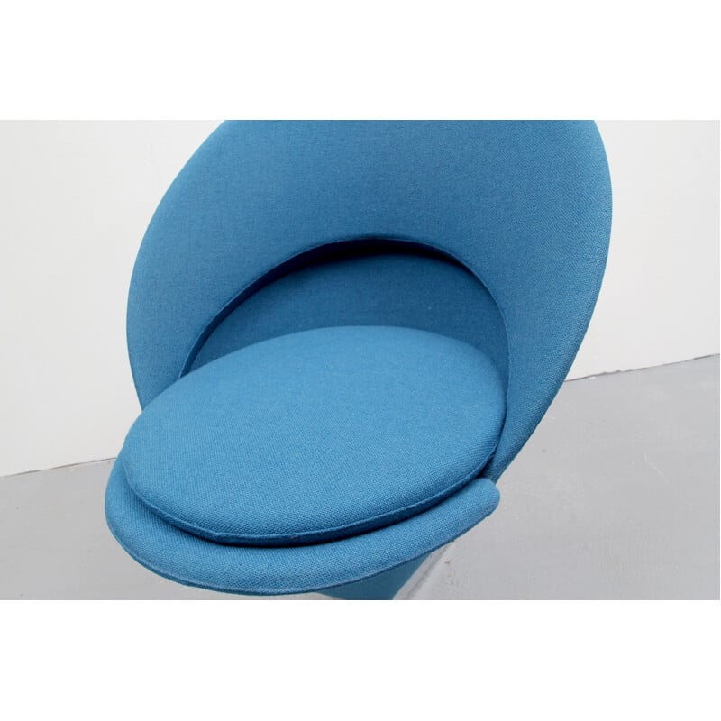Chaise "Cone" en tissu bleu, Verner PANTON - 1960