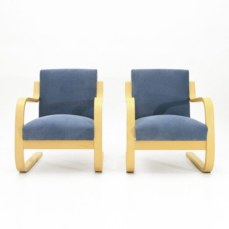 Paire de fauteuils vintage bleus 402 d'Alvar Aalto pour Artek, 1970