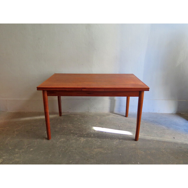 Vintage danish extendable dinning table in teakwood, 1960s