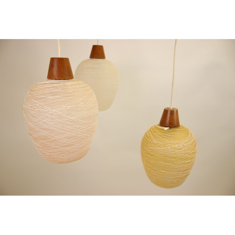 Lampada a sospensione vintage in teak con 3 sfere di vetro colorate scandinave