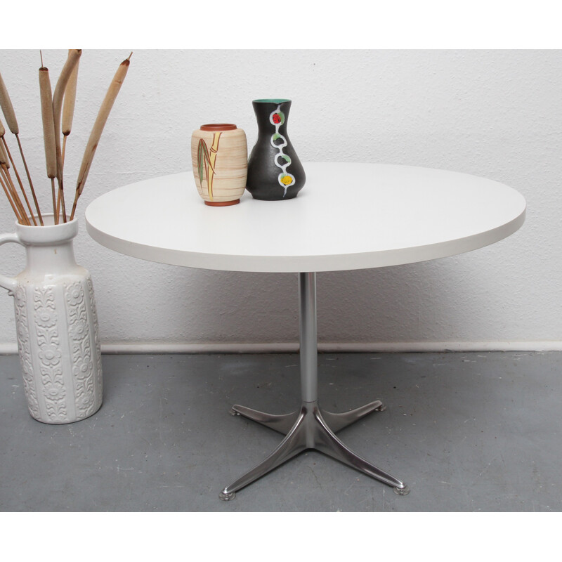 Round coffee table in white formica, Horst BRUNING - 1960s