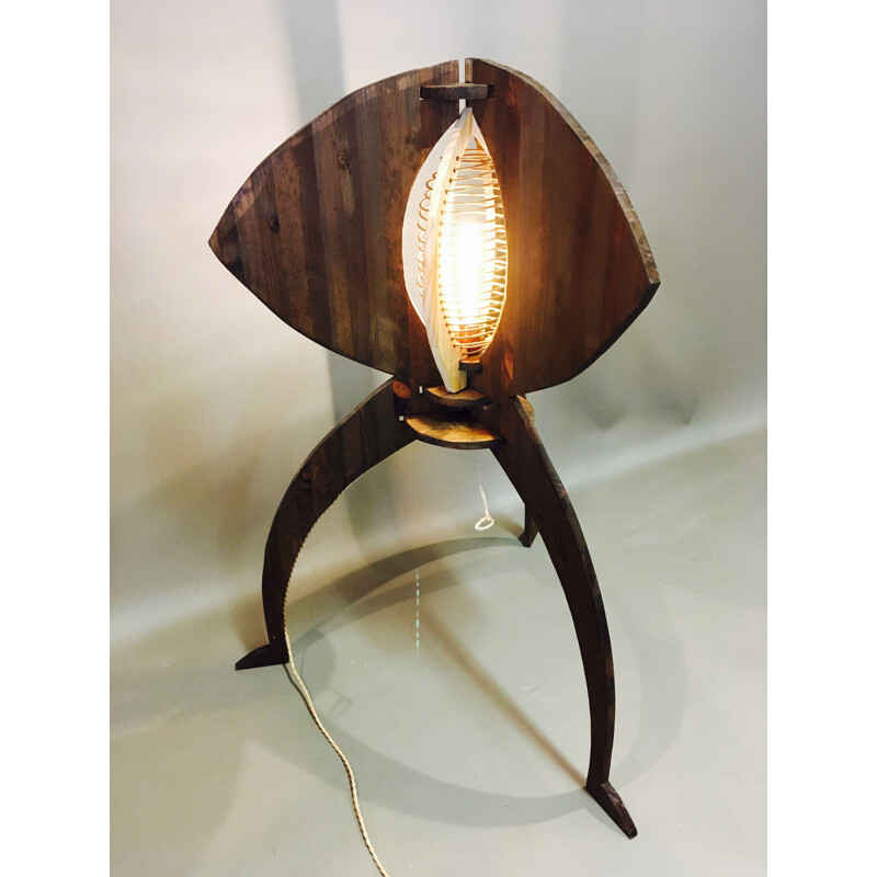 Grand lampadaire vintage en bois écologiste 