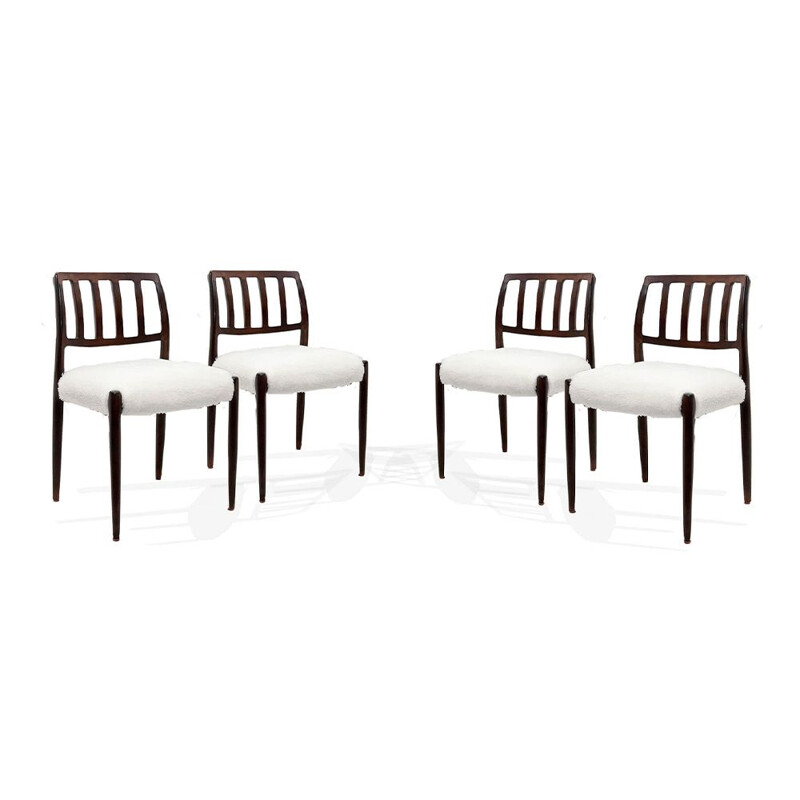 Set of 4 white chairs in teak by Niels O. Moller