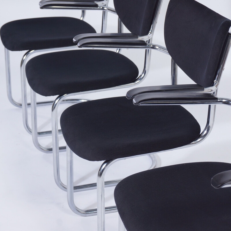Juego de 4 sillas voladizas vintage 3011 de De Wit, tela acanalada negra nueva 1950