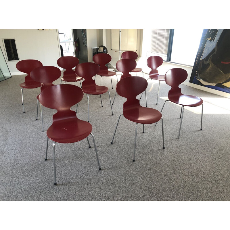 Set of 10 vintage chairs Ant 3101 red by Arne Jacobsen for Fritz Hansen, 1950