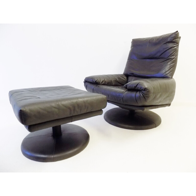 Fauteil lounge avec pouf en cuir gris-noir Rolf Benz Forum 