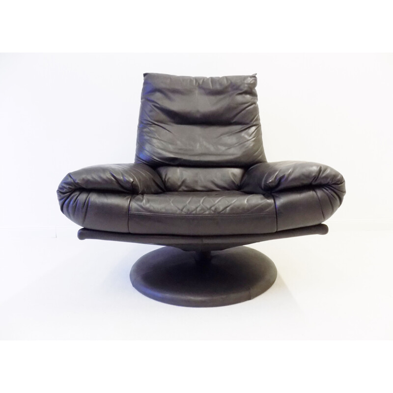 Loungechair with ottoman  greyblack leather Rolf Benz Forum 