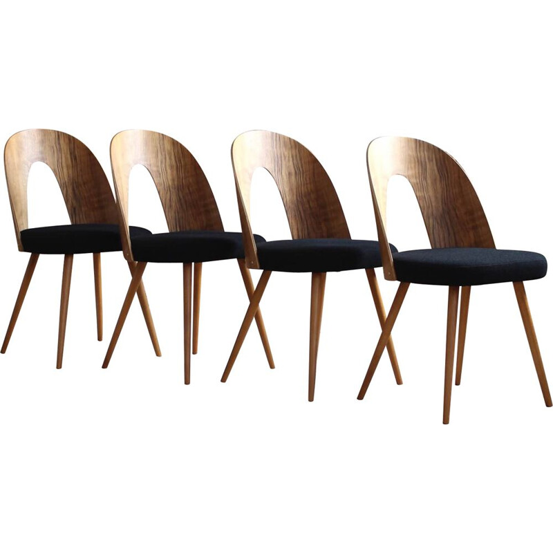 Ensemble de 4 chaises à manger vintage par A. Šuman en laine noire par Kvadrat