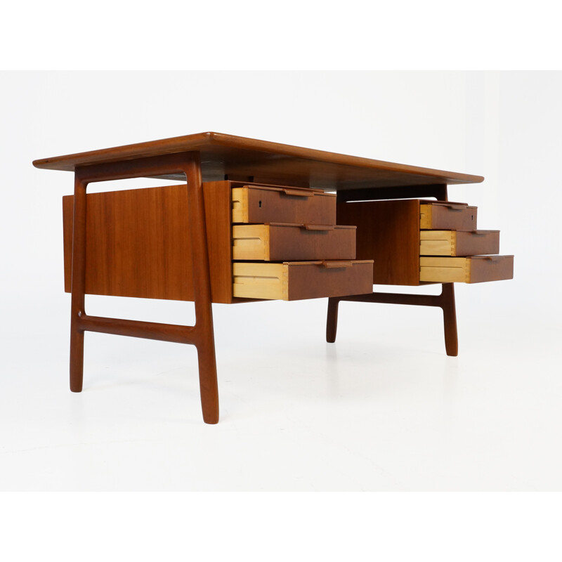 Omann Jun Møbelfabrik Scandinavian free-standing desk in teak, Gunni OMANN - 1950s