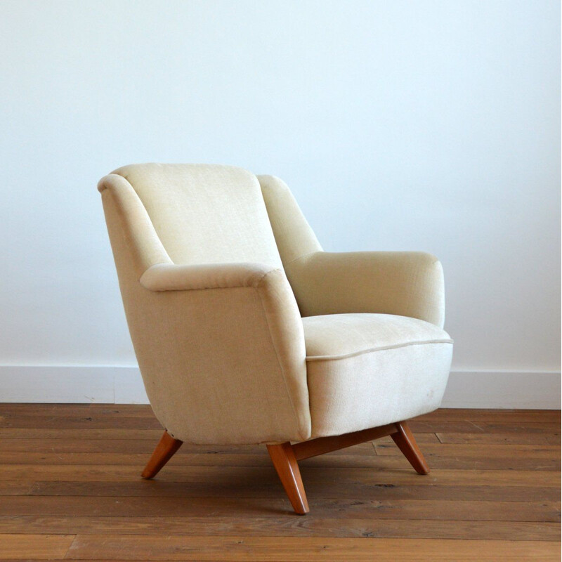 Vintage German cocktail shell armchair in beige velvet 1960 