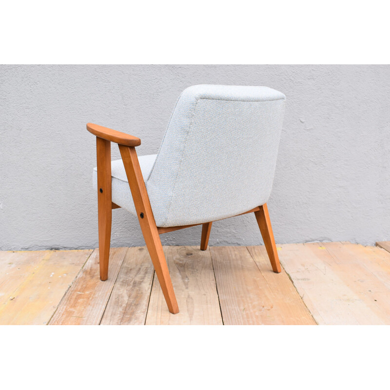 Vintage lichtblauwe fauteuil van Józef Chierowski voor lDolnoslaska Swiebodzice, Polen 1960