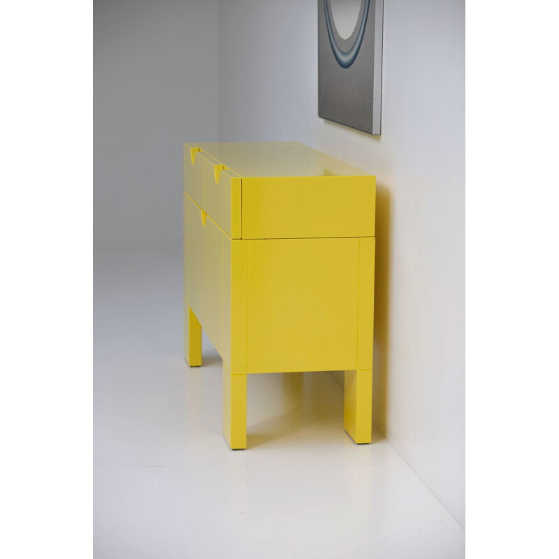 Cabinet jaune vintage de Claire Bataille et Paul Ibens pour Spectrum