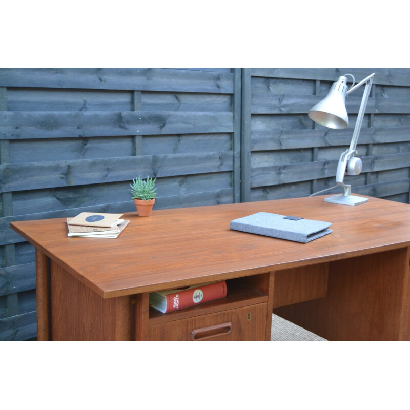 Scandinavian desk with 6 drawers - 1960s