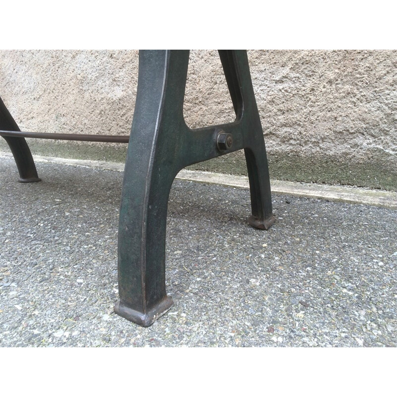 Vintage industrial workshop table with cast iron base, 1910