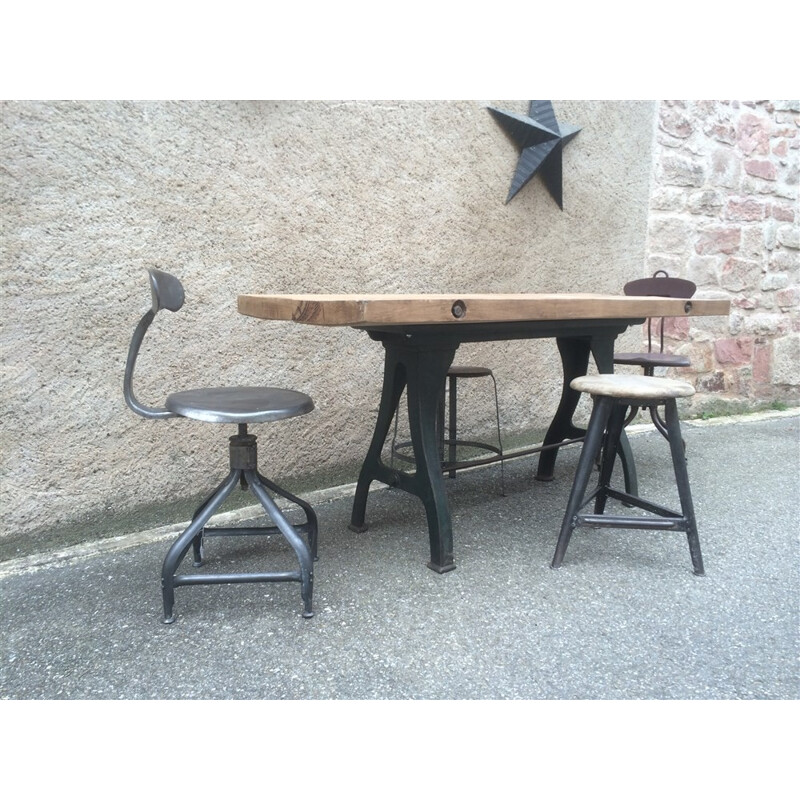 Vintage industrial workshop table with cast iron base, 1910