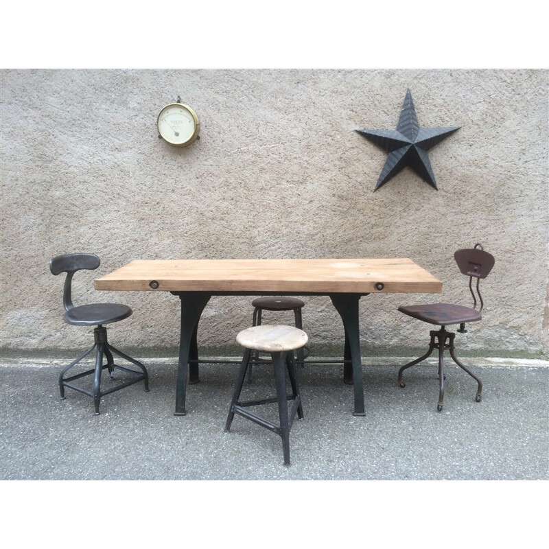 Vintage industrial workshop table with cast iron base, 1910