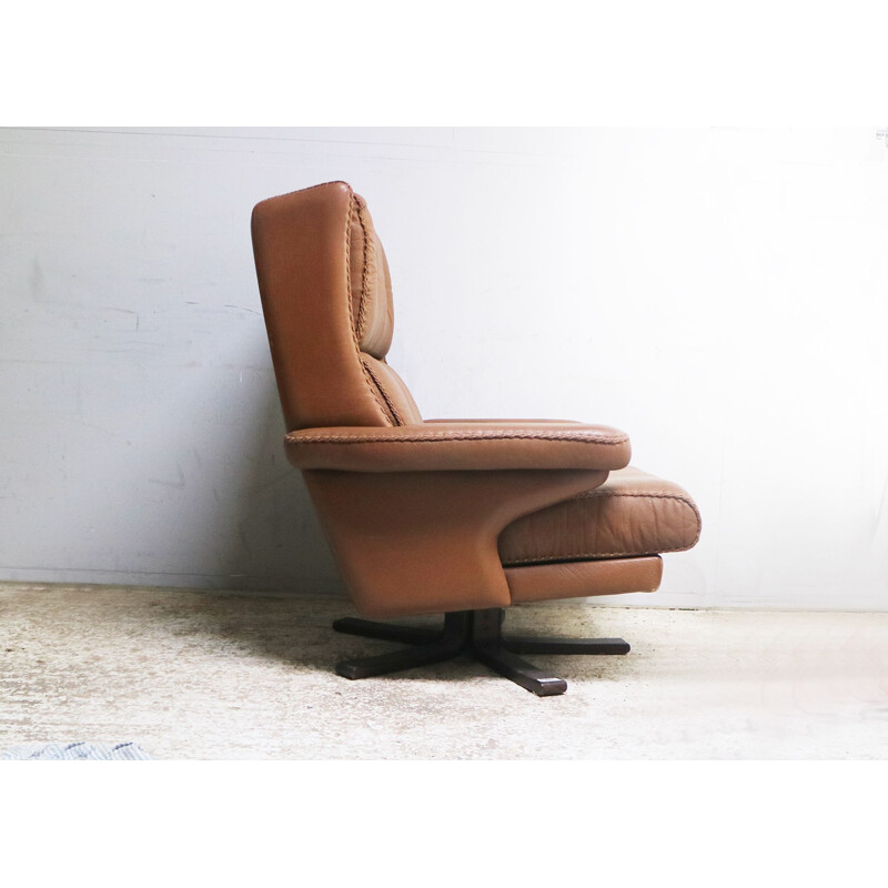Lounge chair Danish swivel mid century 1960's