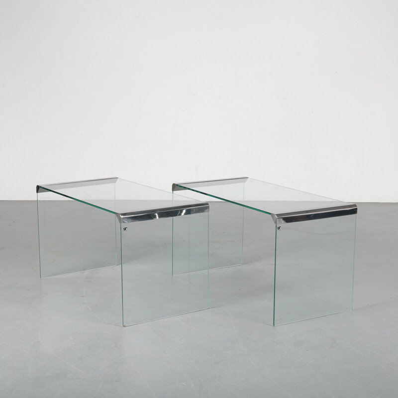 Pair of Italian side tables by Gallotti and Radice 1970s