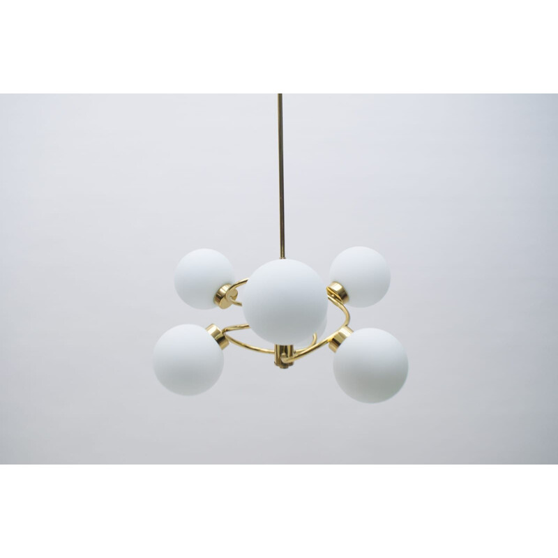 Vintage Spoutnik chandelier in glass, brass and opaline,1960