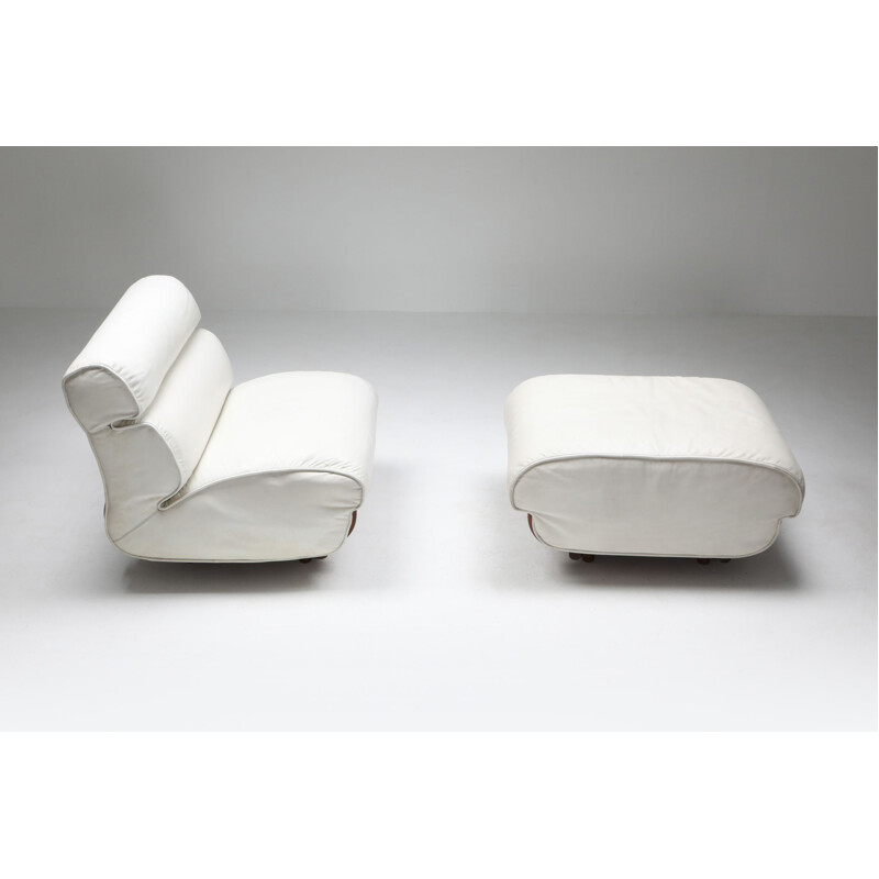 Fauteuil lounge vintage en noyer et cuir avec ottoman Luciano Frigerio 1980