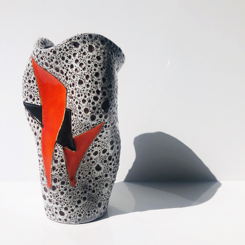 Vase vintage céramique lava crust décor suprématiste. Marino le Vaucour, Vallauris, France 1960