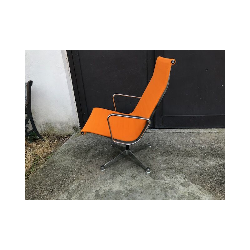 Vintage Lounge Armchair EA 116 by Charles and Ray Eames, Edited by Herman Miller