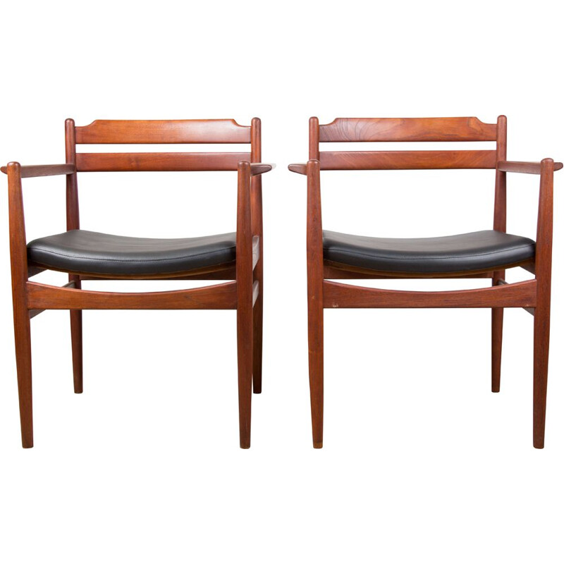 Paar vintage Deense teak en skai fauteuils van Poul Volther 1965