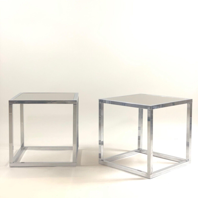 Paire de table d'appoint vintage cubique métal chrome avec plateau en verre miroir 1970