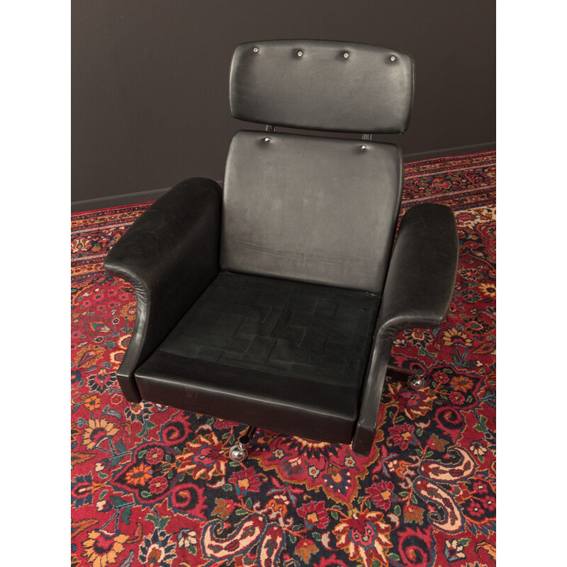Fauteuil lounge vintage noir en cuir épais métal 1960