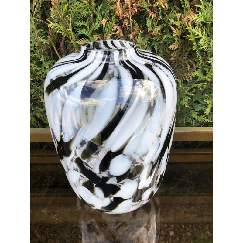 Large vintage glass vase in white and black Murano glass 