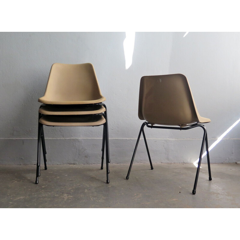 Set of 4 vintage plastic beige chairs with metal base