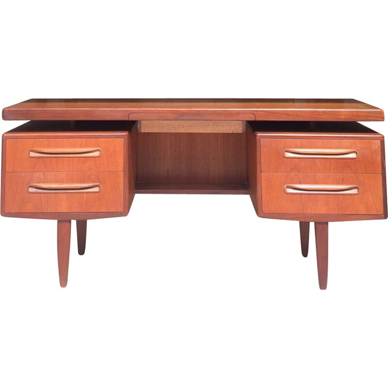 Scandinavian style G Plan desk in teak, Victor WILKINS - 1960s
