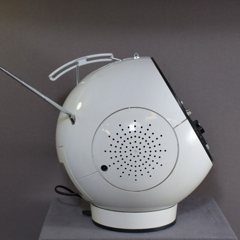 Vintage radio met 2 Weltron 'Space Ball' luidsprekers 2004